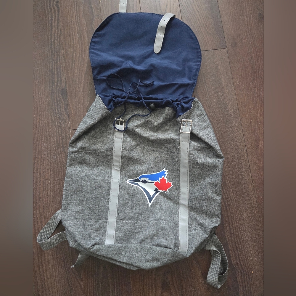 Toronto Blue Jays Backpack Giveaway 8/8/19 - Rogers Center SGA